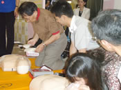 命を救う応急手当:How to use AED ? You can save life  !